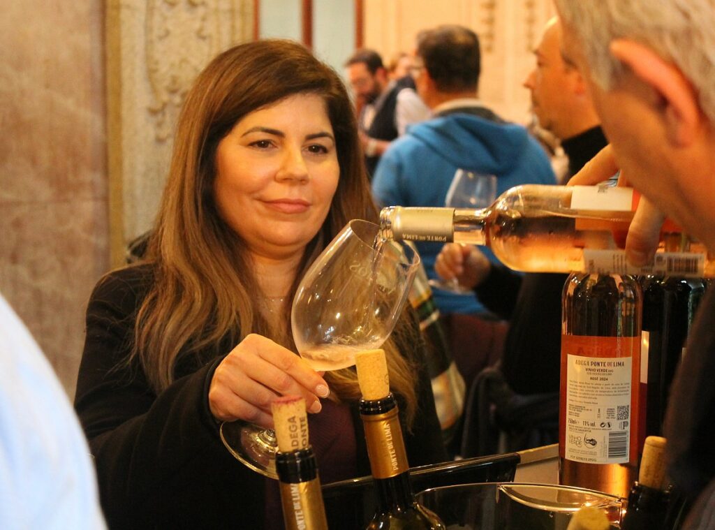 Vinho Branco 3 vinhos brancos prova